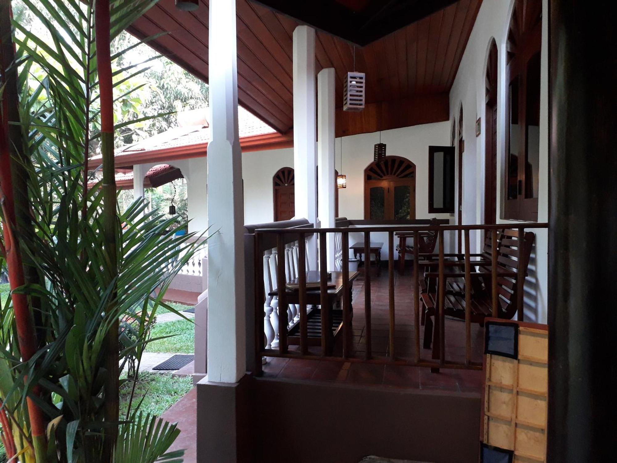 Goyambokka Hotel 2*